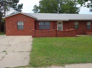 2206 W Clayton Ave, Artesia, NM 88210