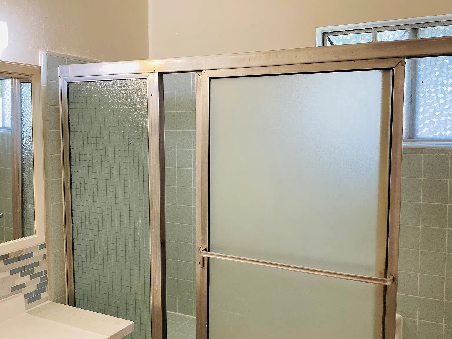 3 bed, 2.5 bath, 1600 sqft, $3,500 — Photo 4