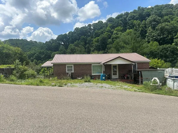 152 Vickey Dr, Richlands, VA 24641