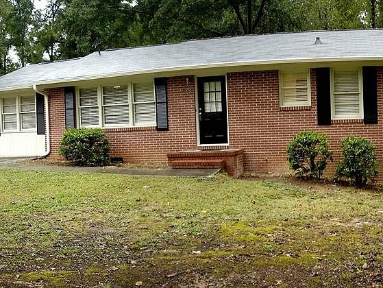2nd image of 2910 Carrie Dr NW