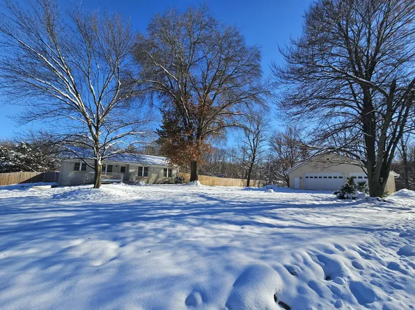 4650 N 36th St, Galesburg, MI 49053