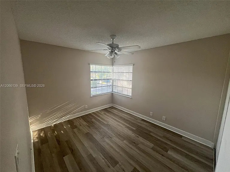 10700 NW 14th St #142 — Photo 15