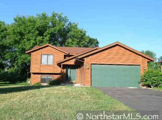 17341 Fireside Ln, Lakeville, MN 55044