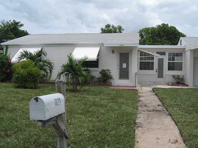 1st image of 1229 N 15th Avenue