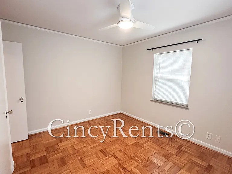 1118 Delta Ave #2 — Photo 13