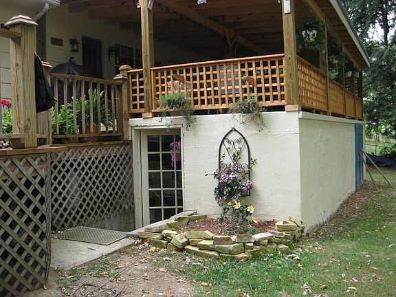 workshop/storm shelter