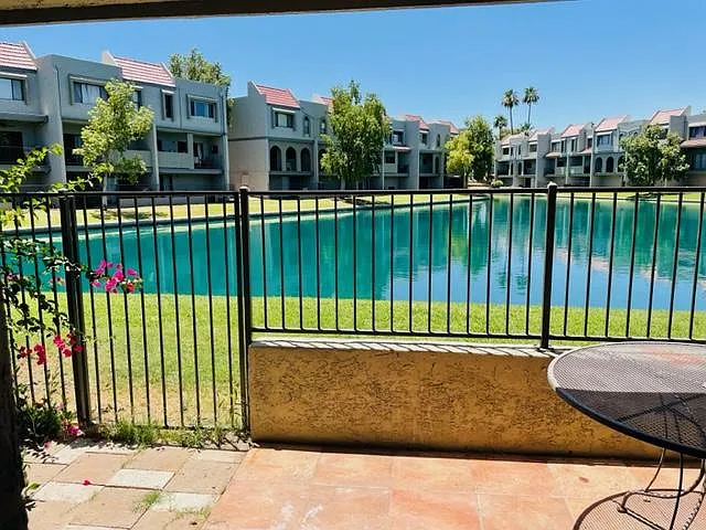 2524 El Paradiso — Photo 14