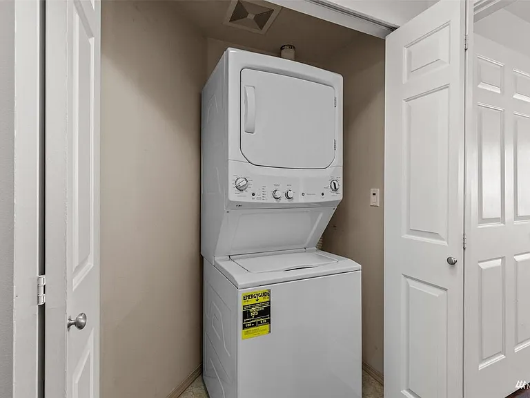 Washer/Dryer included in the unit