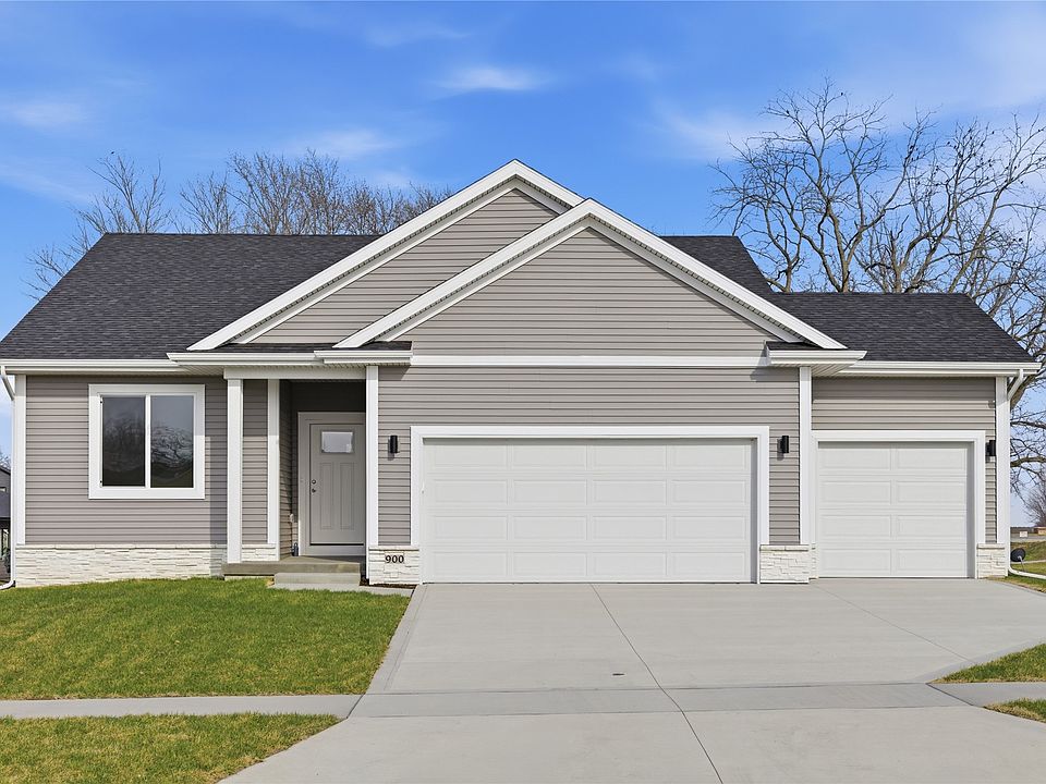 1st image of 900 Walnut Dr