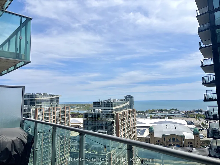 150 E Liberty St #2410 — Photo 11