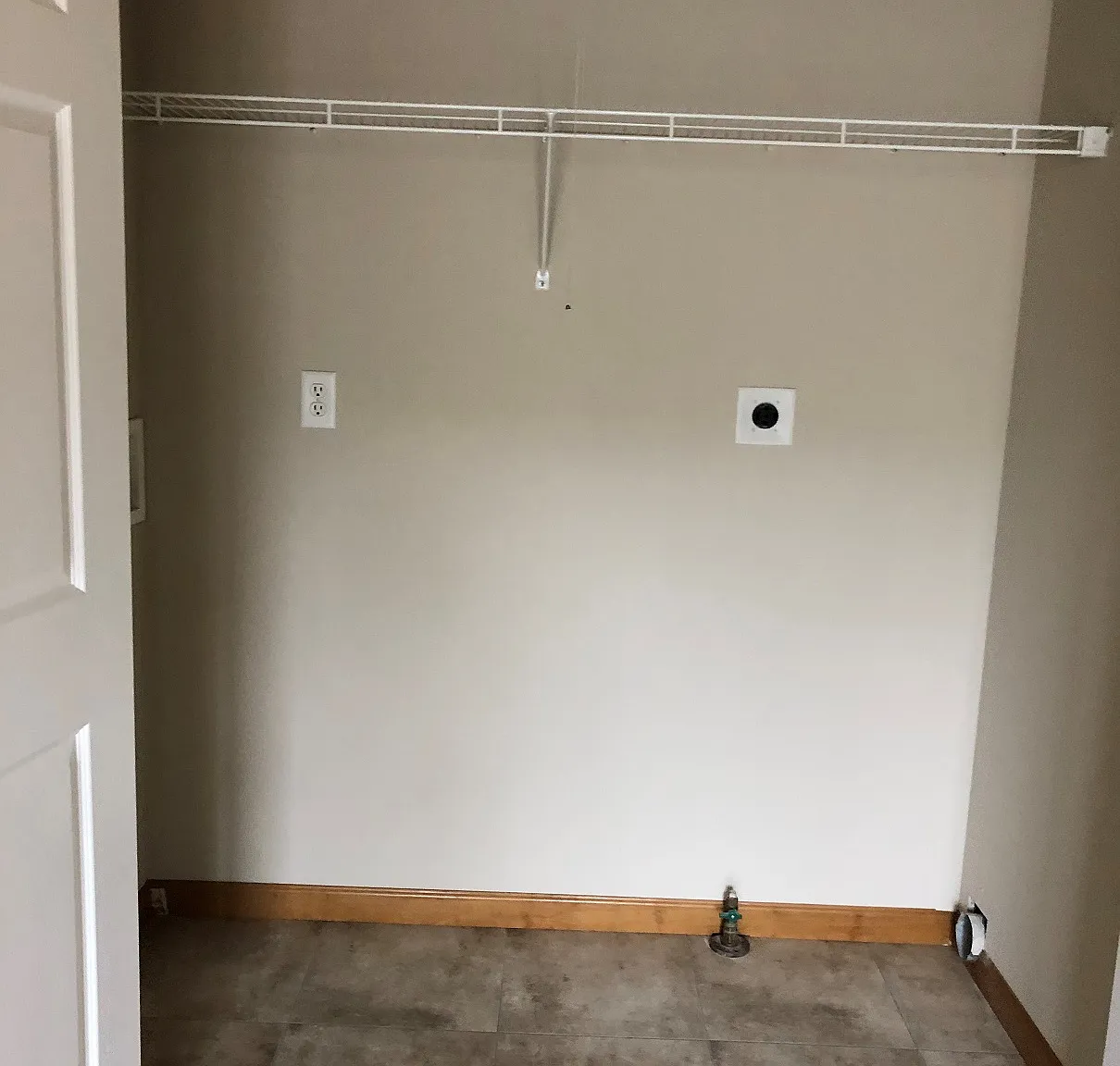 2 bed, 1088 sqft, $1,350 — Photo 3