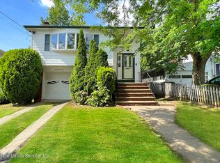 4290 Richmond Ave, Staten Island, NY 10312