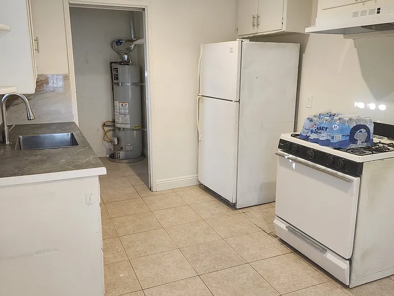 1315 W 102nd St #1317-1/2 — Photo 3