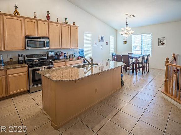 4th image of 3029 Country Dancer Ave