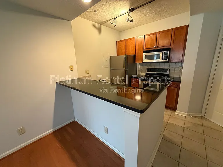 1250 Parkwood Cir SE #1313 — Photo 5
