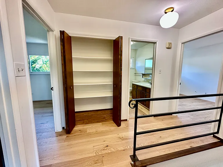 1132 Lawrence Ct — Photo 14