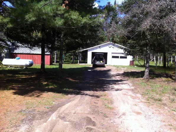 2699 Hideaway Dr, Grayling, MI 49738