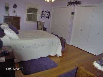 4th image of 1007 E Girard Ave