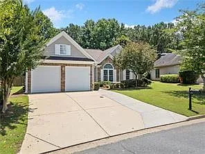 304 Laurel Glen Xing — Photo 11