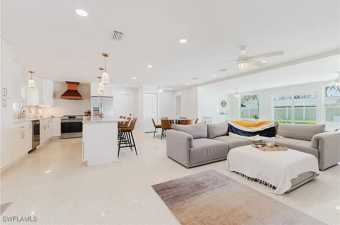 3 bed, 1370 sqft, $2,800 — Photo 4