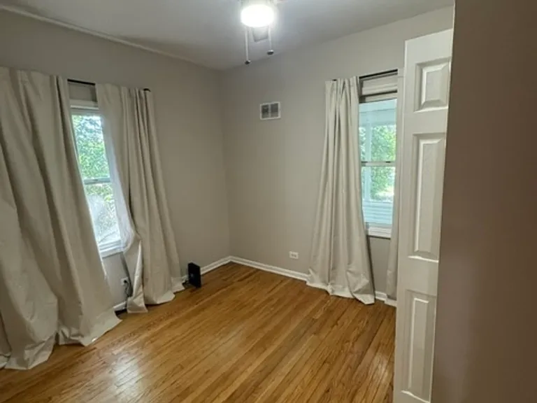 255 S Happ Rd — Photo 13