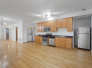 2014 W Superior St APT 1, Chicago, IL 60612