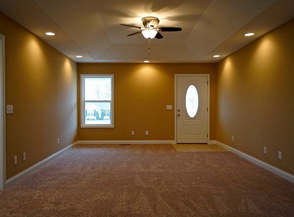 3rd image of 371 Golden Cir