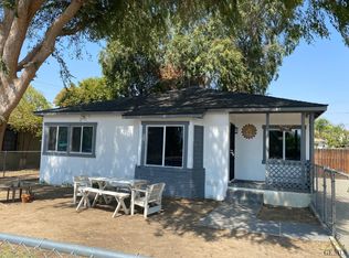 2704 Center St, Bakersfield, CA 93306