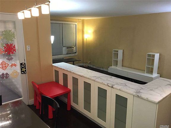 5th image of 9840 64th Ave APT 1F