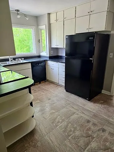 1014 W Grand Ave — Photo 7