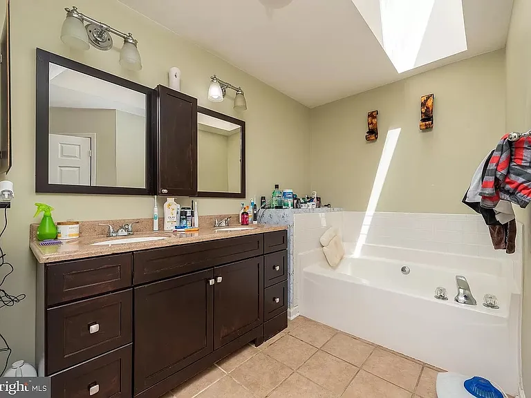 3906 Cotton Tree Ln — Photo 17