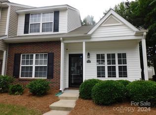 1112 Knotty Hill Dr, Rock Hill, SC 29732