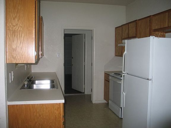5th image of 2804 Edgefield St Unit A-b