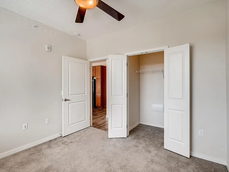 Zephyr Line | Lakewood, Co. Apartments