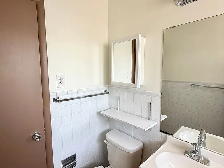 206 W Abriendo Ave — Photo 26