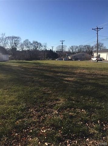 1st image of 403 S Linn Ave