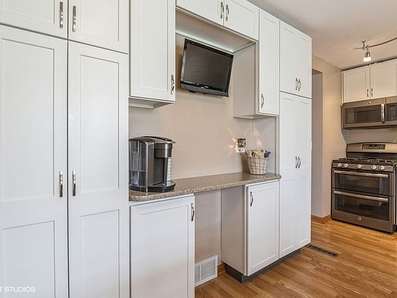 5th image of 1058A Boxwood Dr #A
