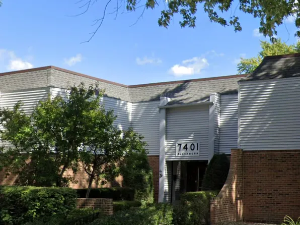 7401 Blackburn Ave APT 104, Downers Grove, IL 60516