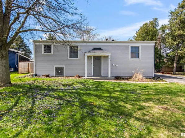 811 Finley St, Jacksonville, IL 62650