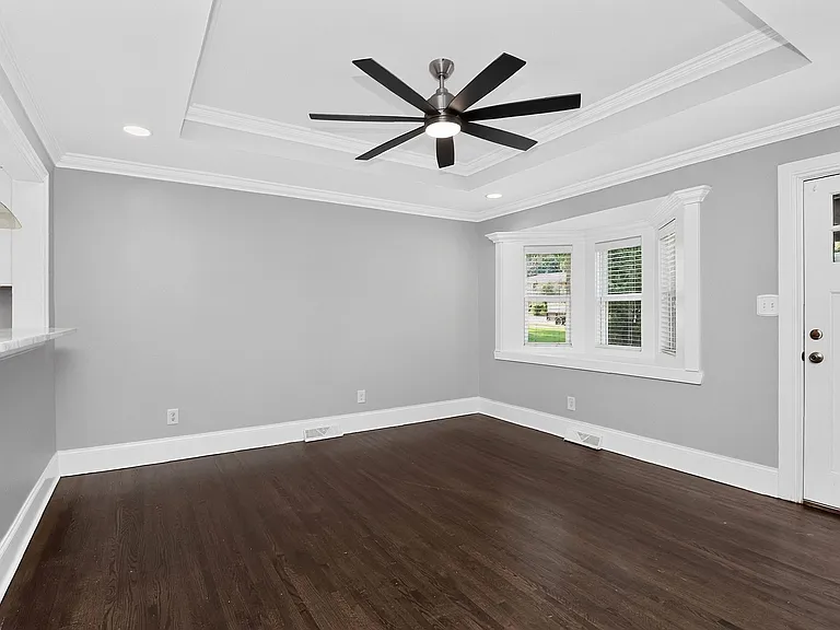 3945 Winfield Dr — Photo 2