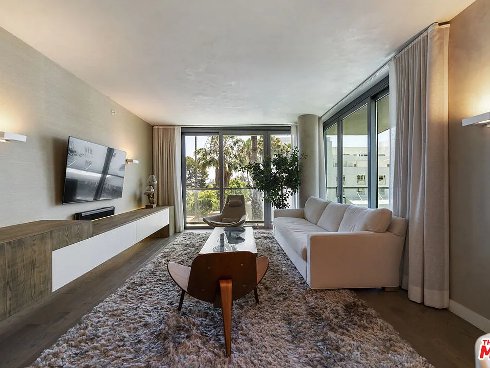 1755 Ocean Ave #410