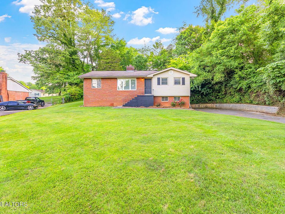 1st image of 1313 Holmouth Ln