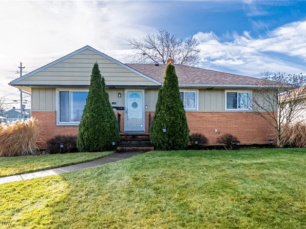3203 Hetzel Dr, Parma, OH 44134