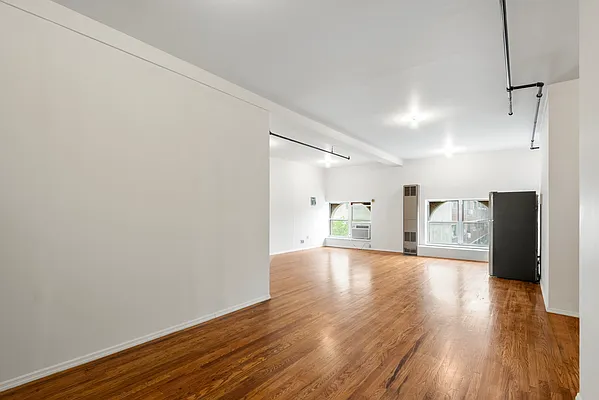 Rented by Owner | media 1