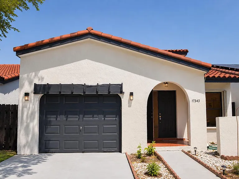 17343 NW 66th Pl — Photo 7