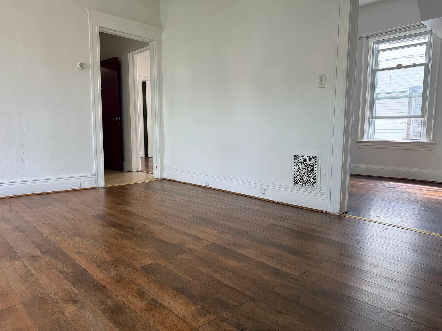 3 bed, $1,100 — Photo 3