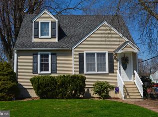 16 Rhode Island Ave, Cherry Hill, NJ 08002