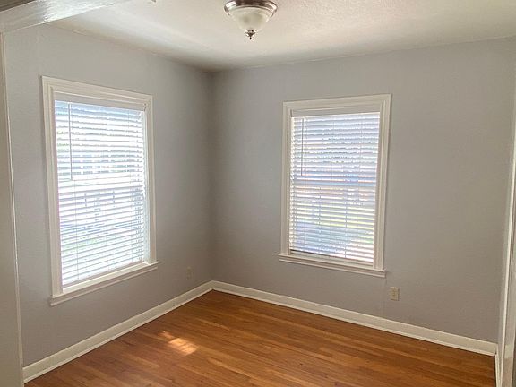 5th image of 535 Drake Ave