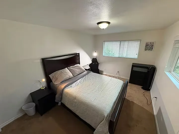 4 bed, 2700 sqft, $1,400 — Photo 4