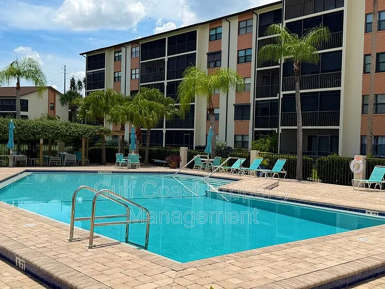 16150 Bay Pointe Blvd #107 — Photo 30
